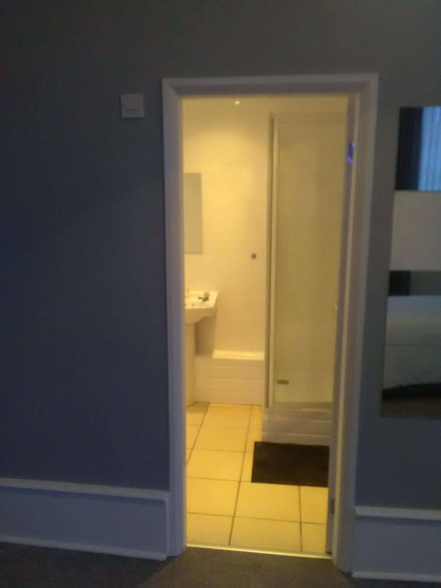 Newcastle West Hotel & Bar 객실 사진